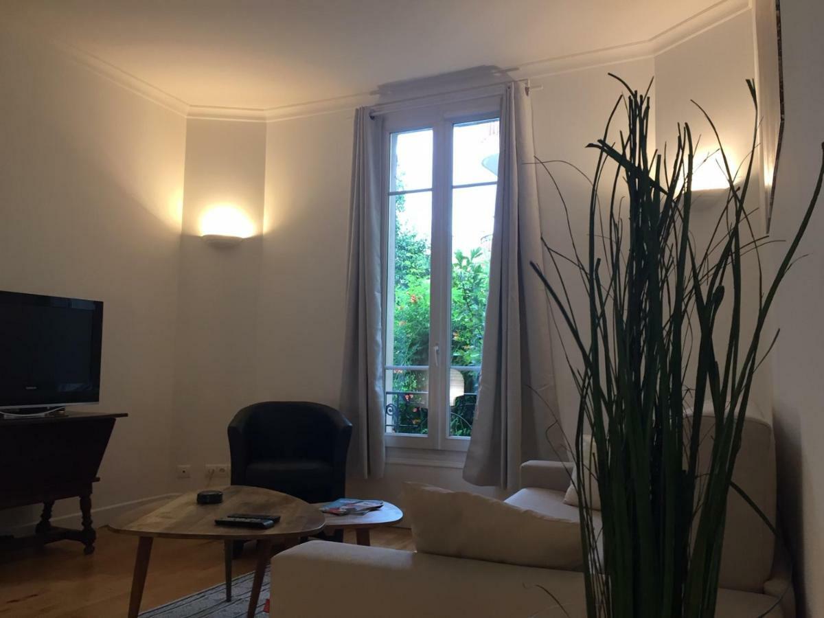 Nice Grand Appartement Face Jardin Exterior photo